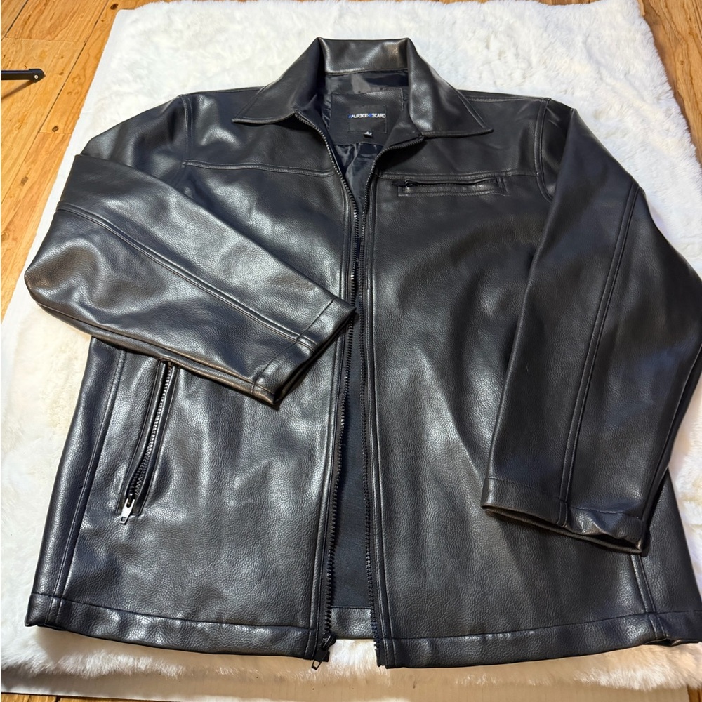 Classic Black Leather Bomber Jacket - Unbranded
